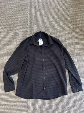 NWT Forever 21 Men’s Black Woven Button Down Shirt, size XL